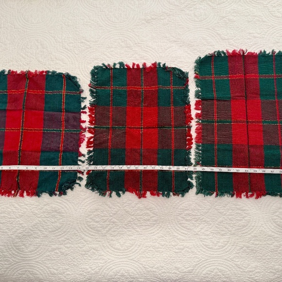 Vintage Plaid Christmas Napkins & Mats – Set of 8 - Picture 6 of 6